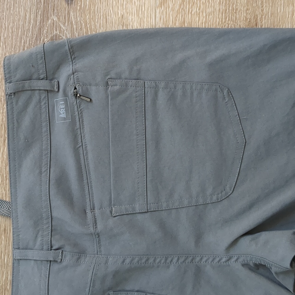 REI Women's Gray Pants Convertible Hiking Pants Water Resistant Finish 8 Petite - Picture 10 of 11